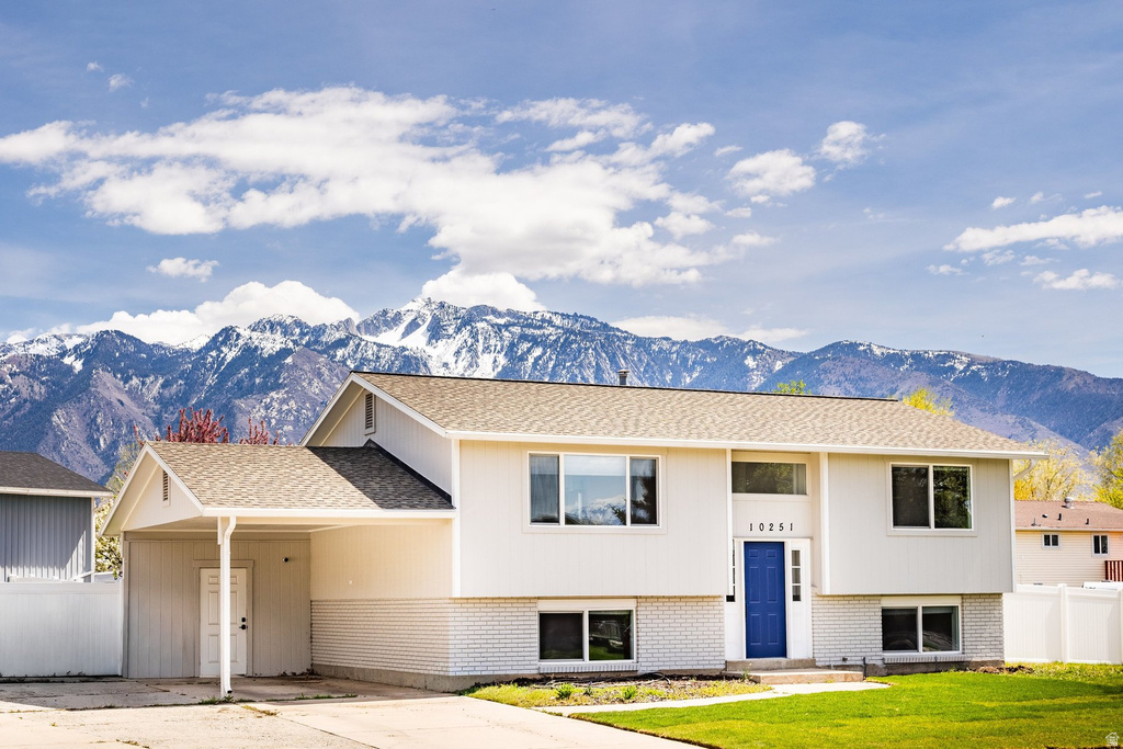 10251 S 535 E Sandy, UT 84070