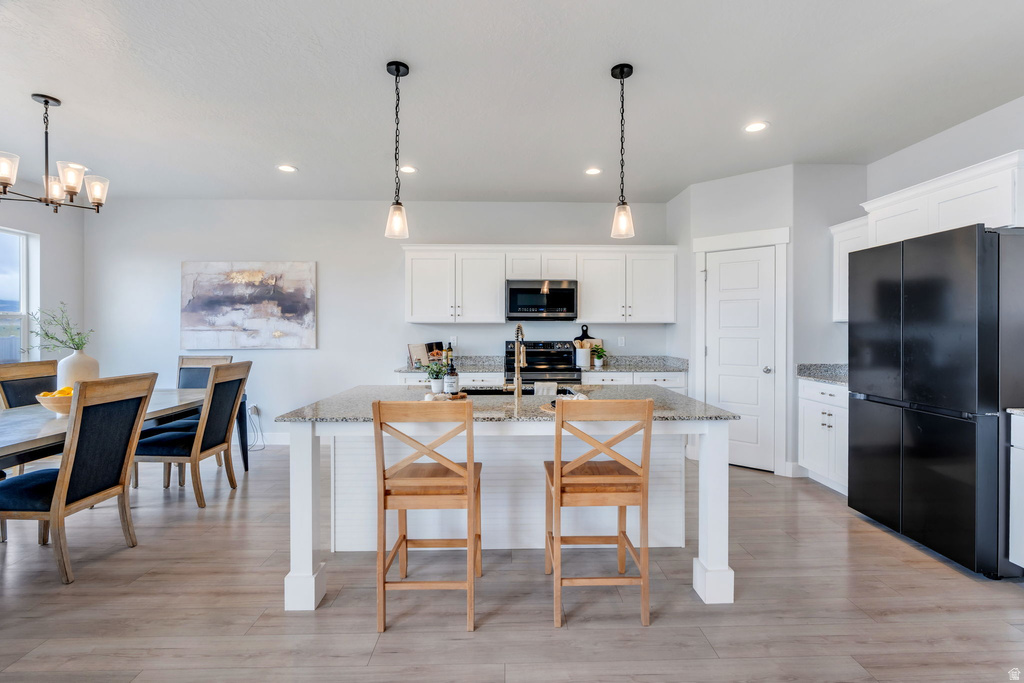 4867 N CANAAN PEAK DR Eagle Mountain, UT 84005