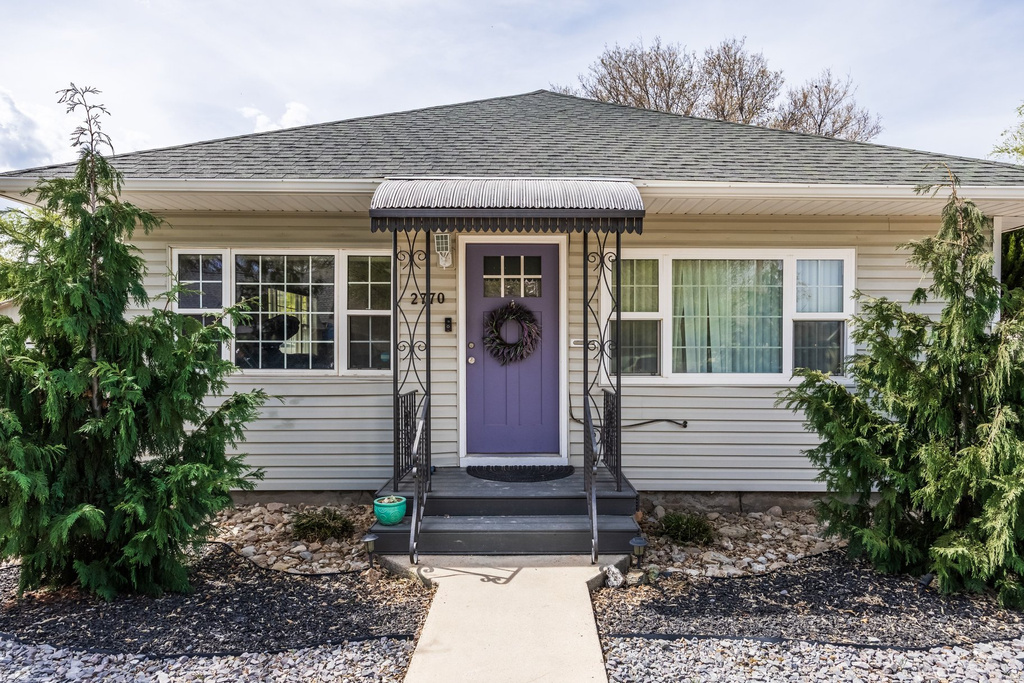 2770 S BUCCANEER DR Magna, UT 84044