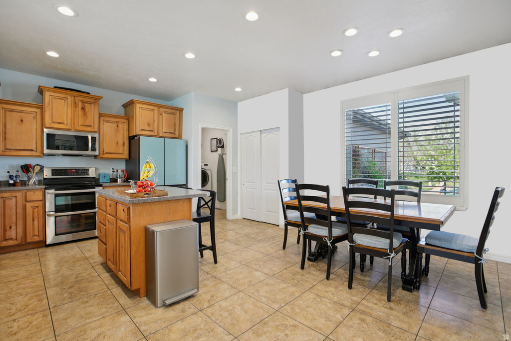 6773 S LIZA LN West Jordan, UT 84081