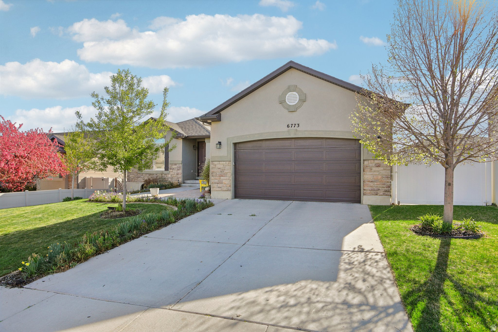 6773 S LIZA LN West Jordan, UT 84081