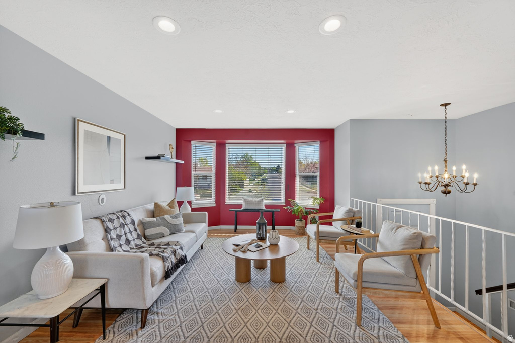 5572 W JEREMIAH DR Kearns, UT 84118