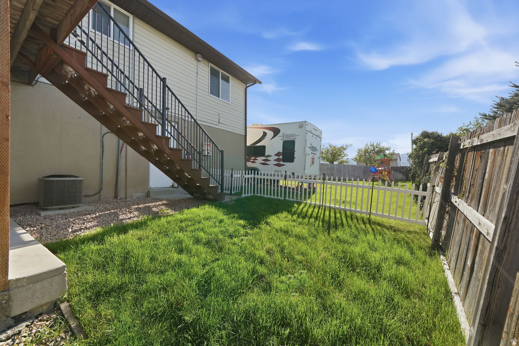 5572 W JEREMIAH DR Kearns, UT 84118