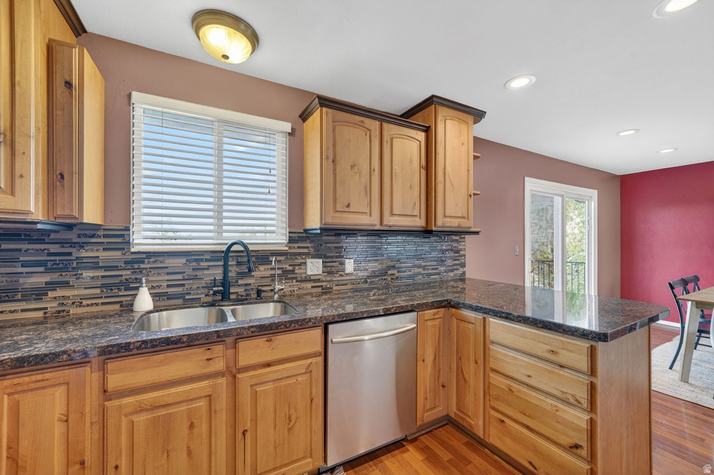 5572 W JEREMIAH DR Kearns, UT 84118