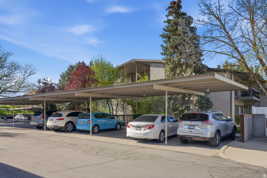 5835 S WATERBURY DR #I Murray, UT 84121