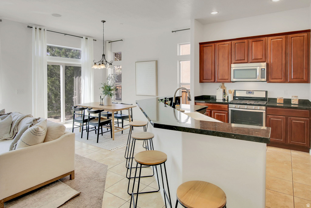 2154 E VILLAGE VISTA DR Draper (UT Cnty), UT 84020