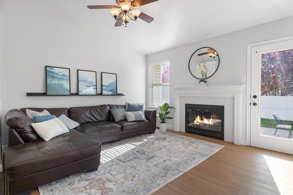 318 S SPYGLASS DR Stansbury Park, UT 84074