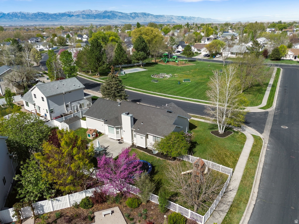 318 S SPYGLASS DR Stansbury Park, UT 84074