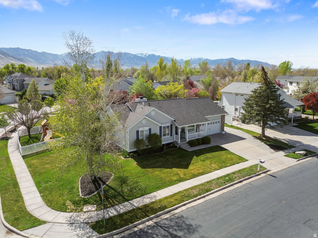 318 S SPYGLASS DR Stansbury Park, UT 84074