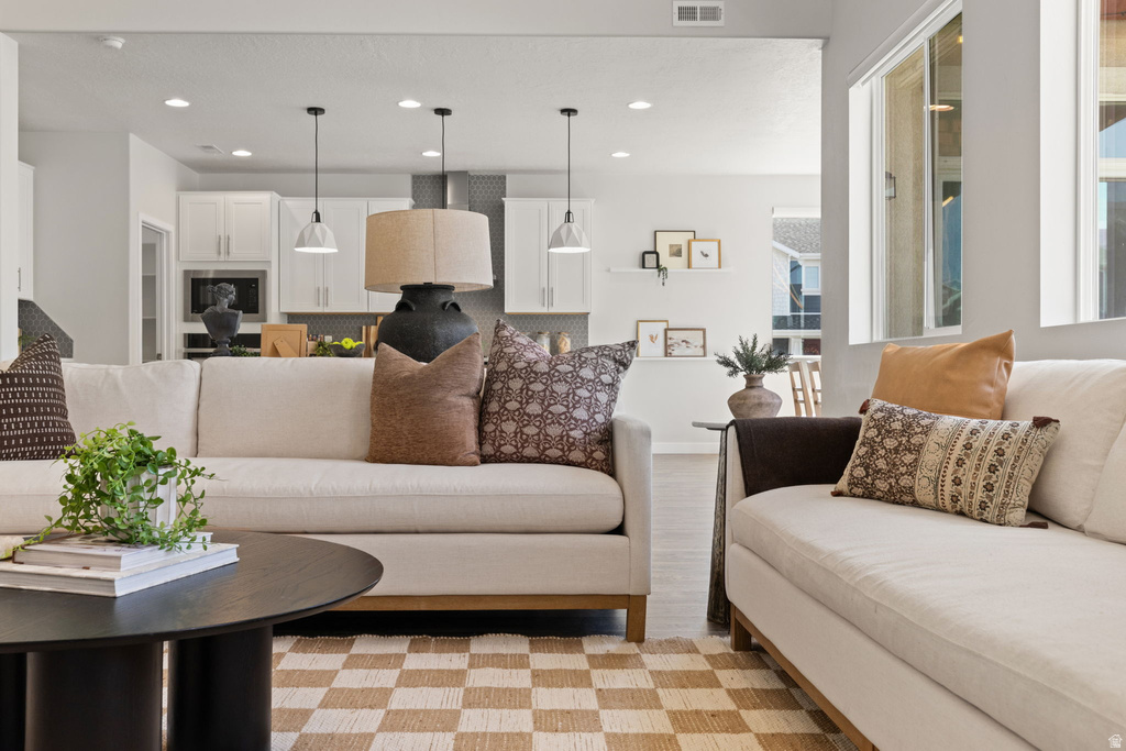 3504 S LAUREL LN Syracuse, UT 84075