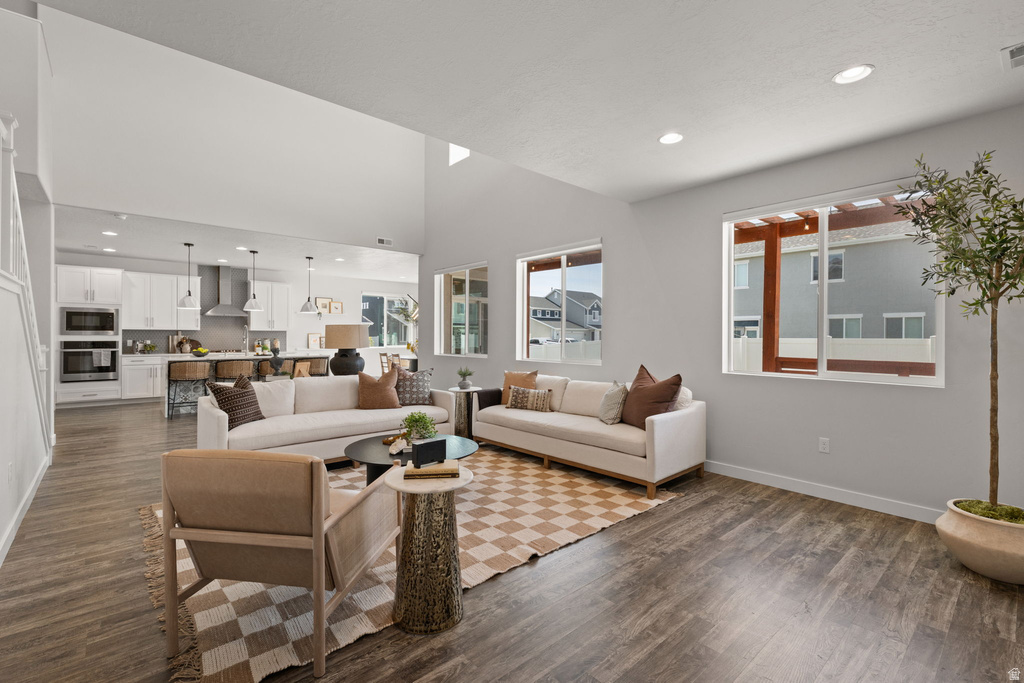 3504 S LAUREL LN Syracuse, UT 84075