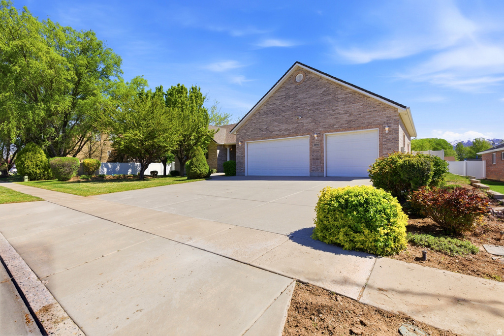 2191 S 550 W Syracuse, UT 84075