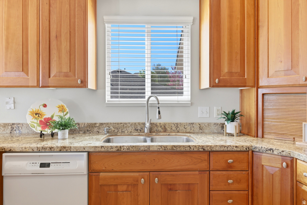 2191 S 550 W Syracuse, UT 84075