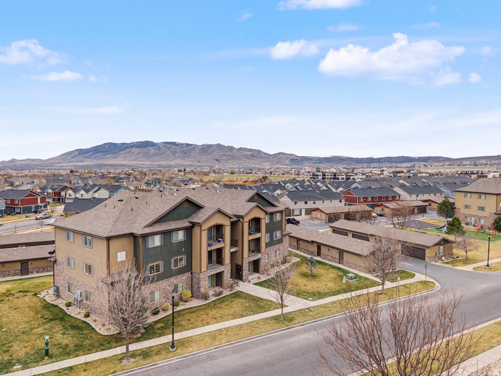 203 E JORDAN RIDGE BLVD #206 Saratoga Springs, UT 84045