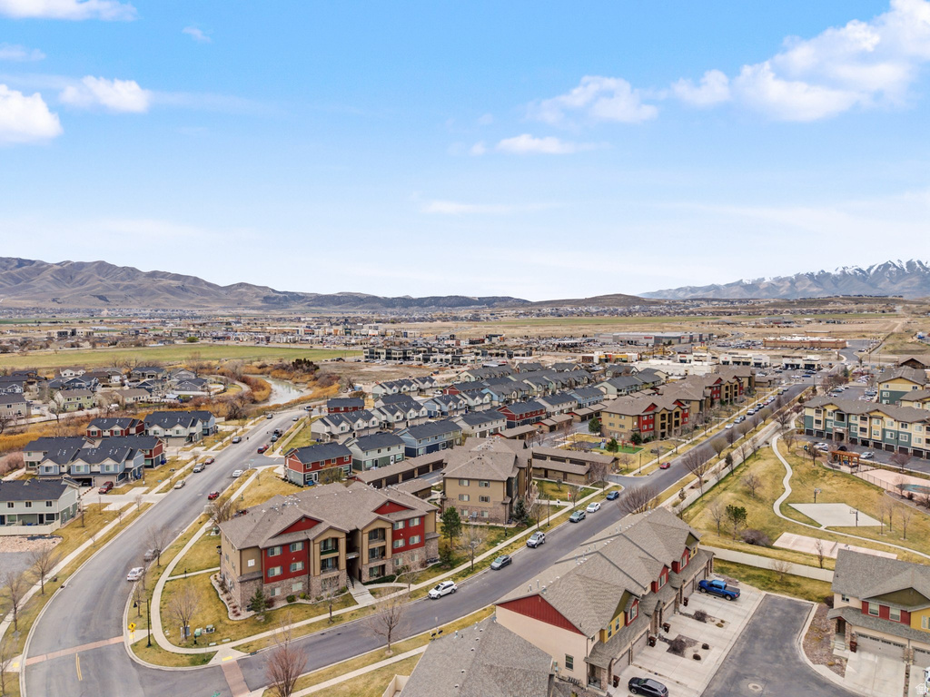 203 E JORDAN RIDGE BLVD #206 Saratoga Springs, UT 84045