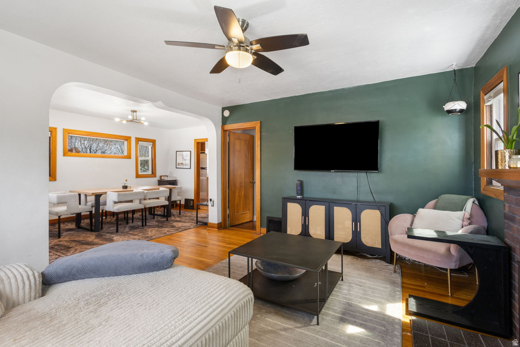 274 E RAMONA AVE Salt Lake City, UT 84115