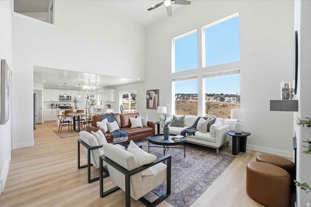 1318 W WASATCH DR Saratoga Springs, UT 84045