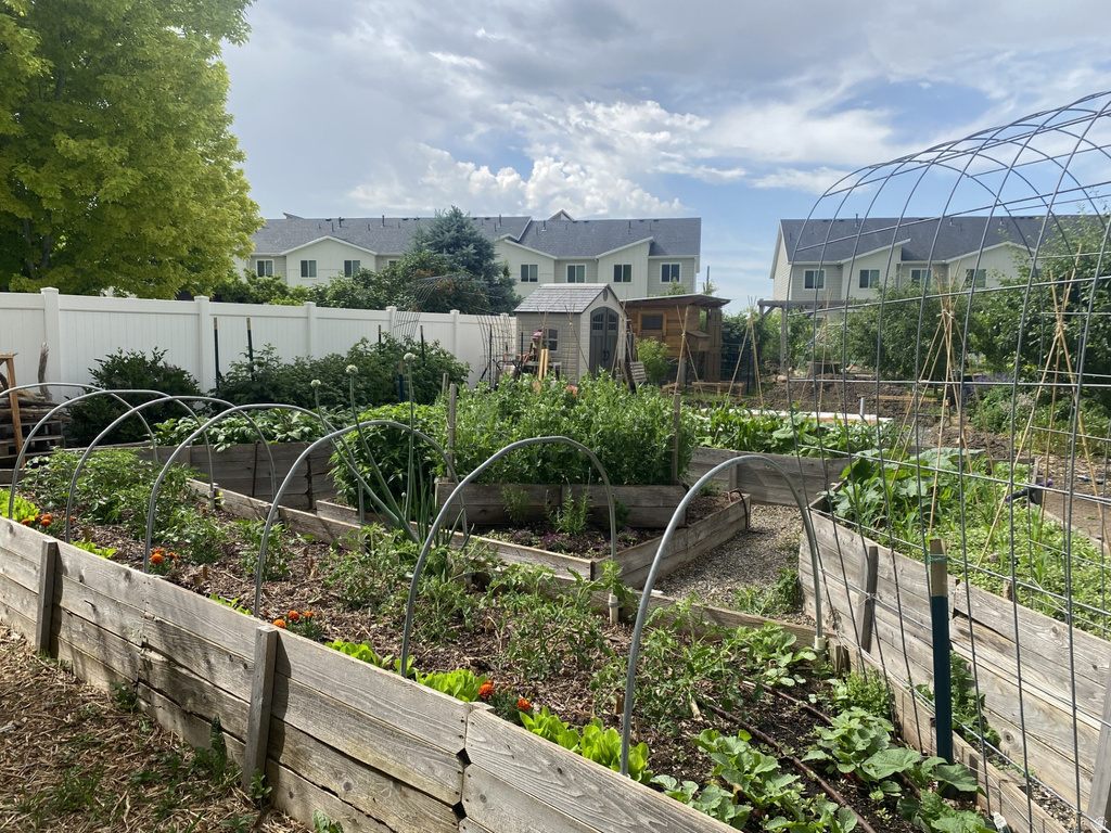 339 E 1900 N North Ogden, UT 84414