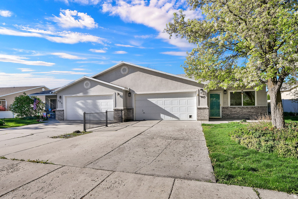 339 E 1900 N North Ogden, UT 84414