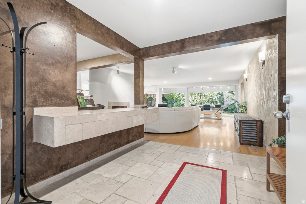 5750 GLENBROOK DR Holladay, UT 84121