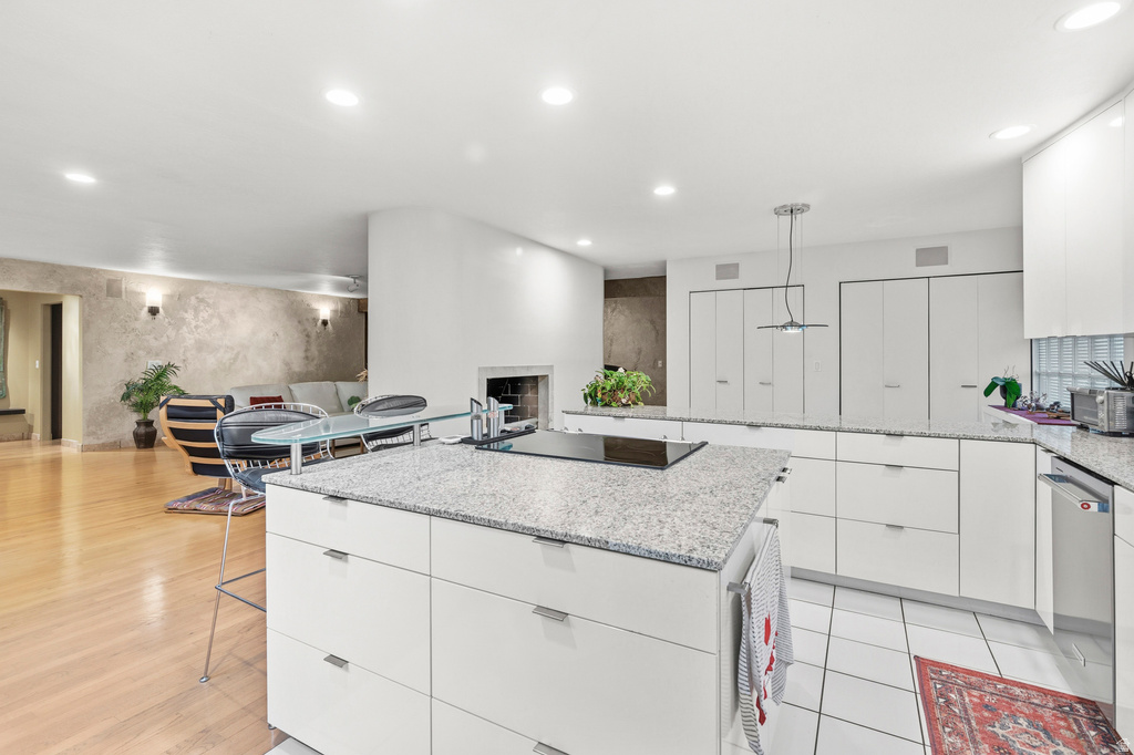 5750 GLENBROOK DR Holladay, UT 84121