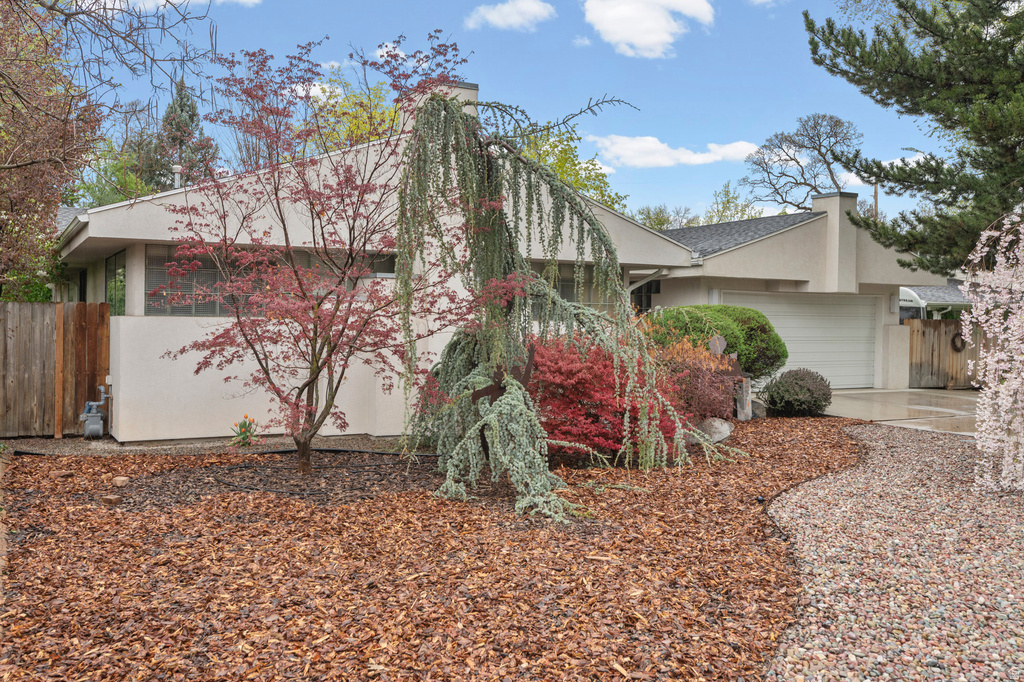 5750 GLENBROOK DR Holladay, UT 84121