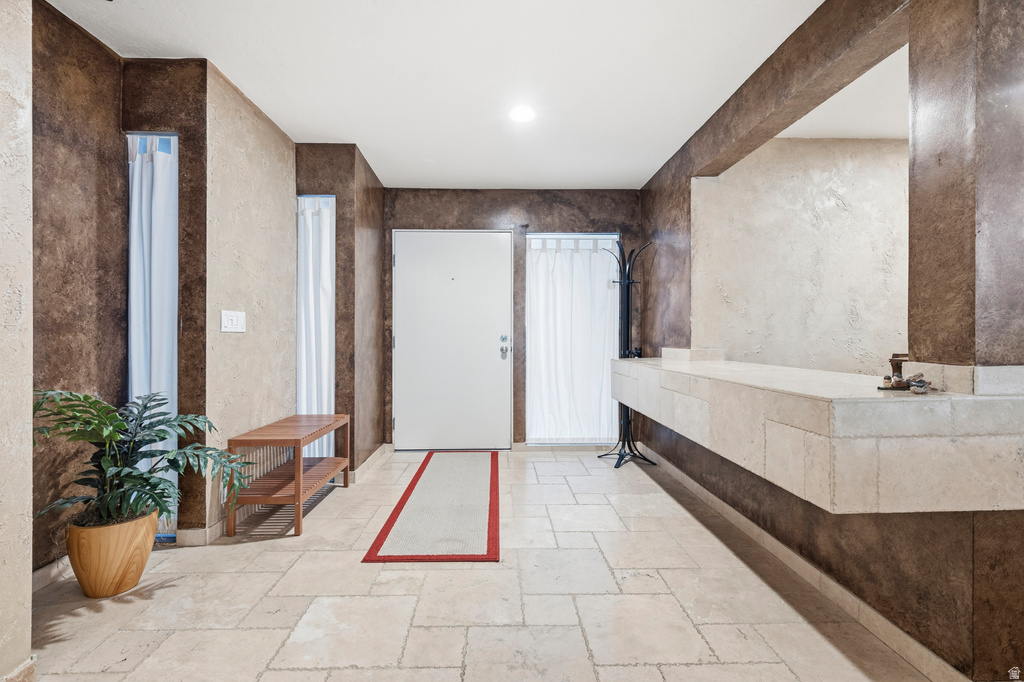 5750 GLENBROOK DR Holladay, UT 84121