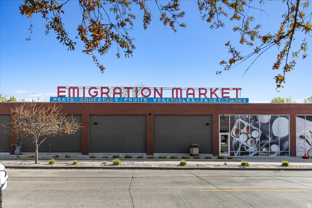 1733 E HARRISON AVE Salt Lake City, UT 84108