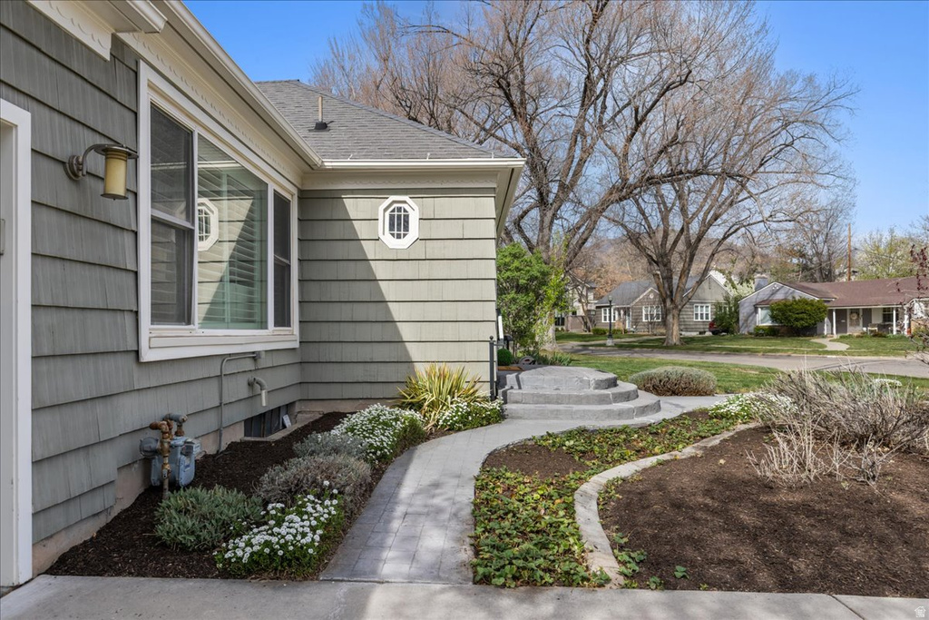 1733 E HARRISON AVE Salt Lake City, UT 84108