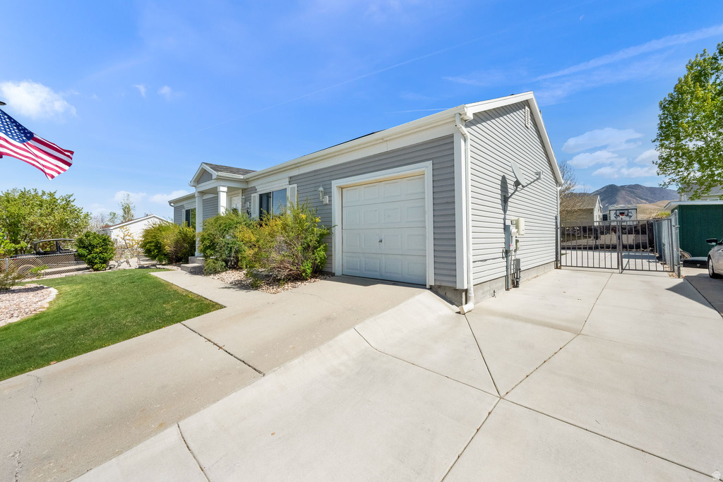 847 S 810 W Tooele, UT 84074