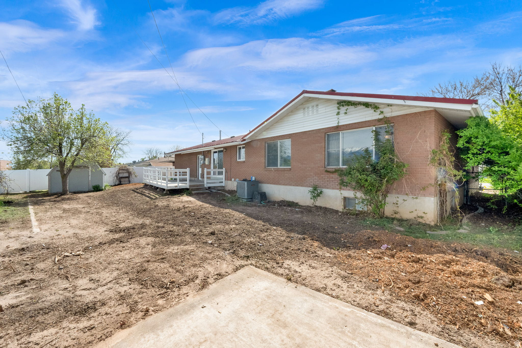 1415 S 1250 E Clearfield, UT 84015
