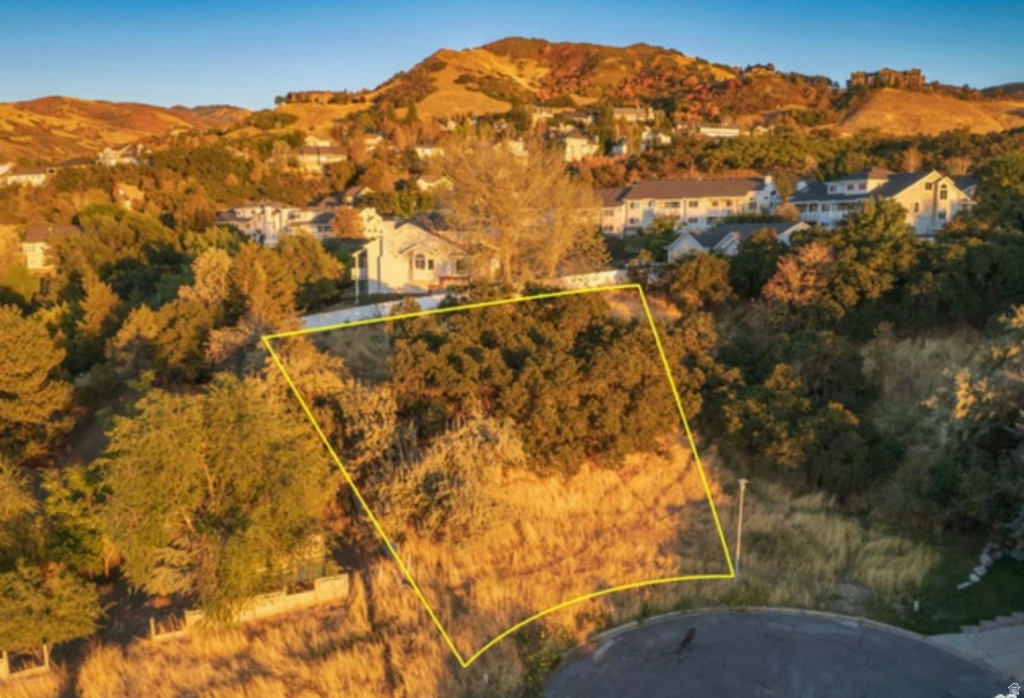 3721 S OAKRIDGE CT Bountiful, UT 84010