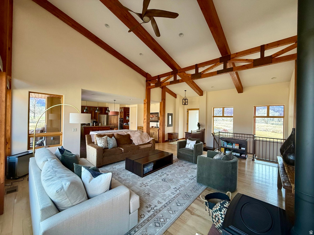 425 AMBER LN Castle Valley, UT 84532