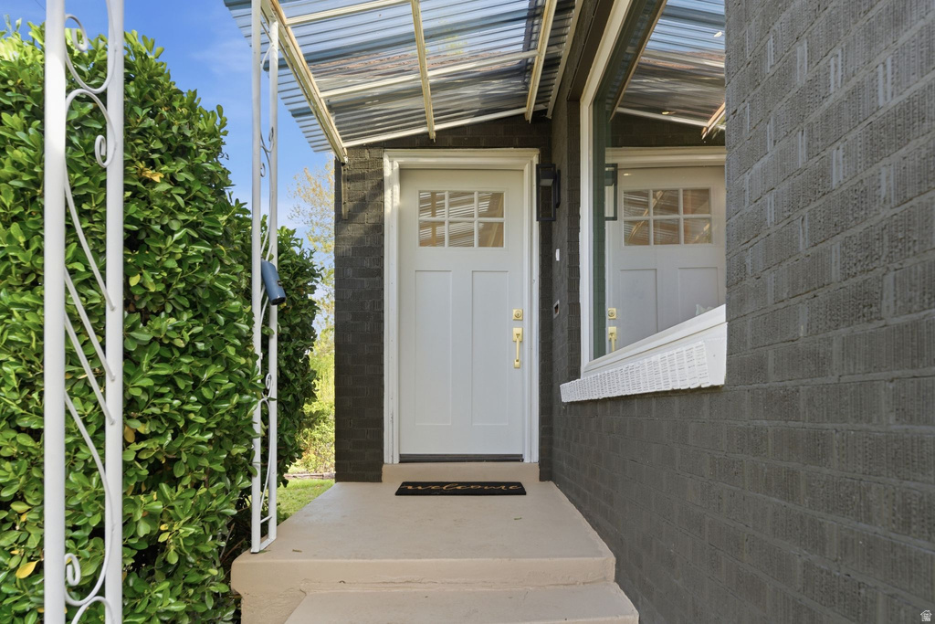 1885 S 700 E Salt Lake City, UT 84105