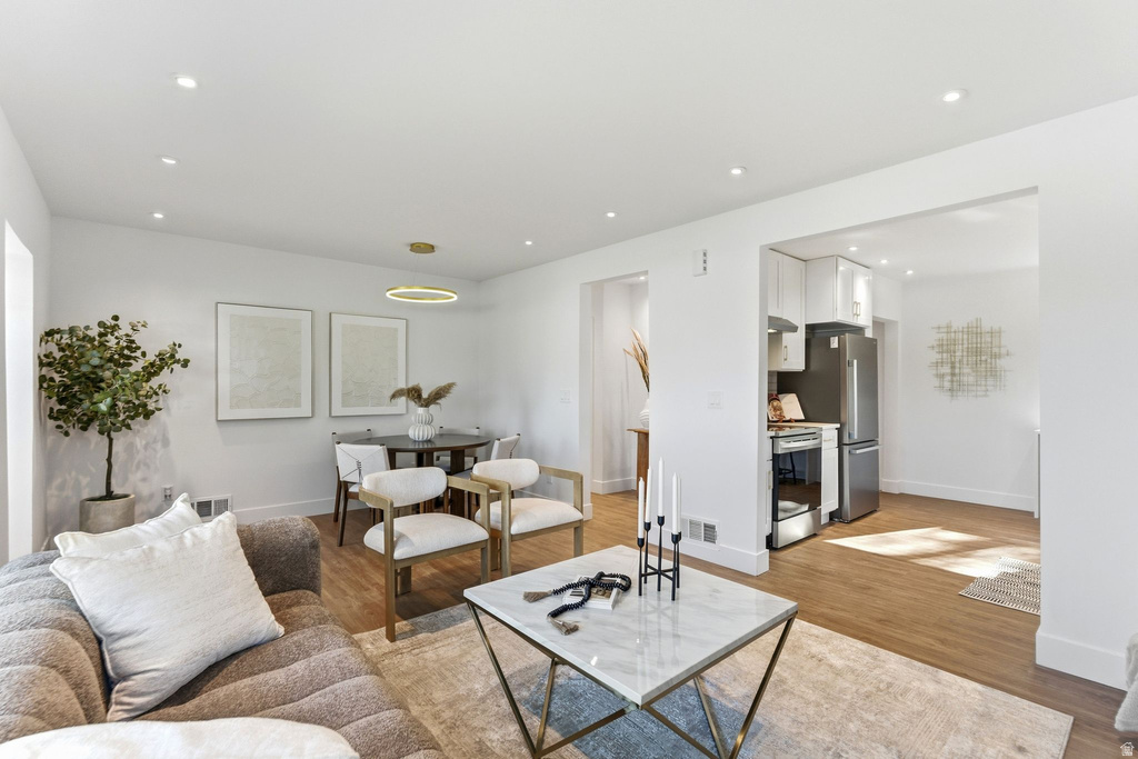 1885 S 700 E Salt Lake City, UT 84105