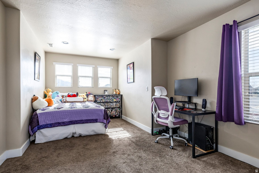 1977 E REDSHOULDER DR Layton, UT 84040