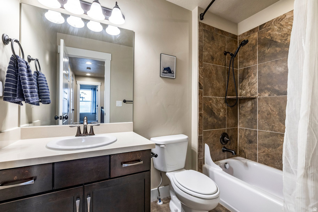 1977 E REDSHOULDER DR Layton, UT 84040