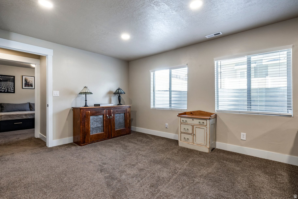 1977 E REDSHOULDER DR Layton, UT 84040