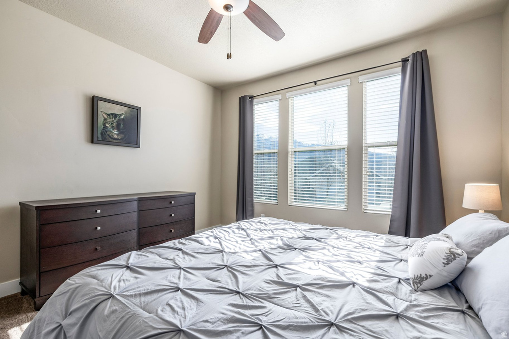 1977 E REDSHOULDER DR Layton, UT 84040