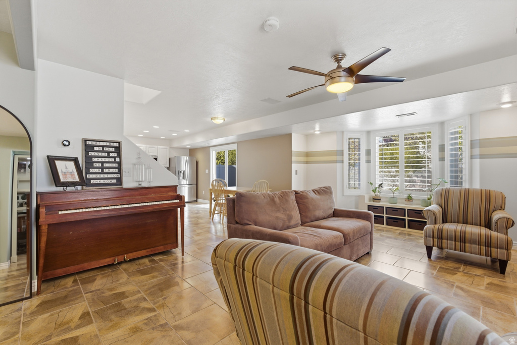 45 N MONTROSE LN Saratoga Springs, UT 84043