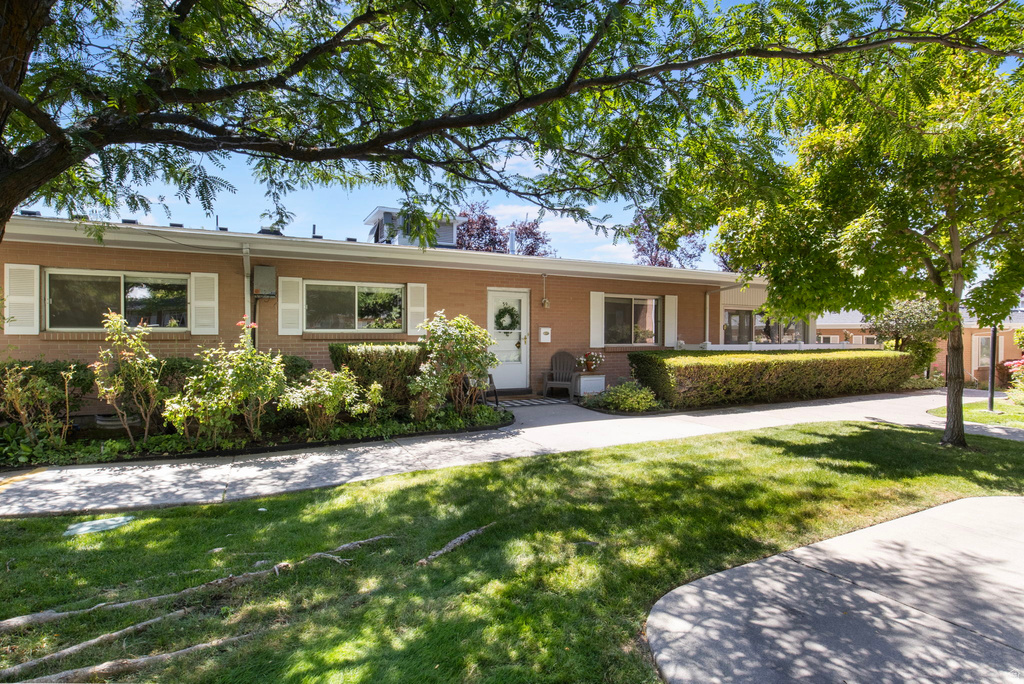2219 E CARRIAGE LN #59 Holladay, UT 84117