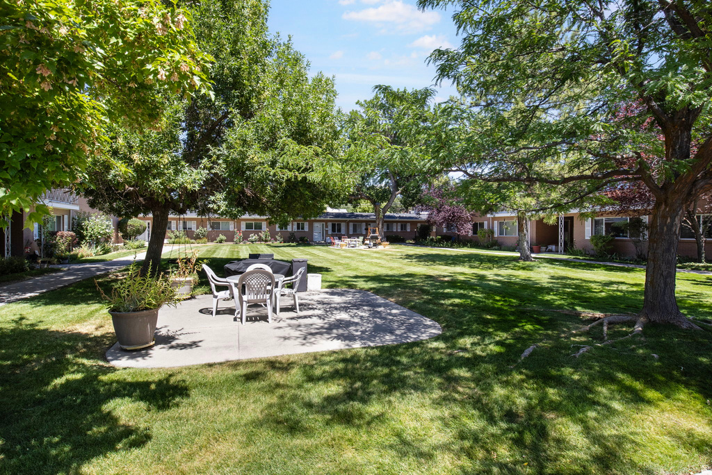 2219 E CARRIAGE LN #59 Holladay, UT 84117