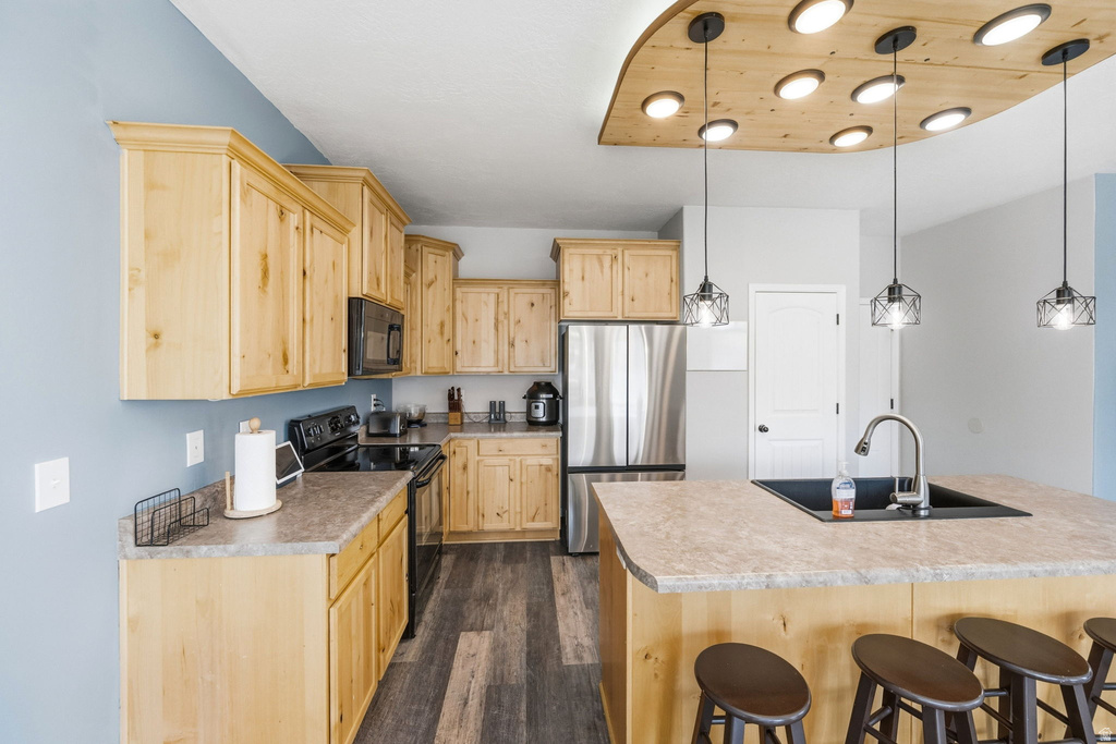 7141 W COTTAGE DR West Jordan, UT 84081