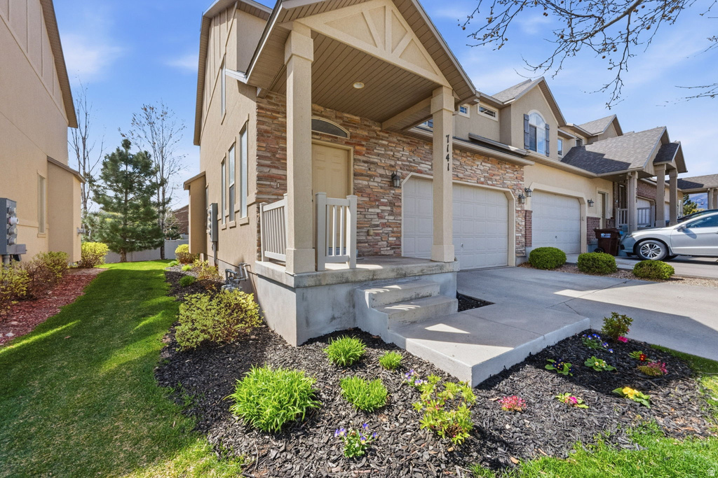 7141 W COTTAGE DR West Jordan, UT 84081