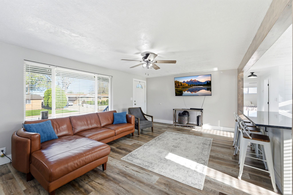 2522 N 300 W Sunset, UT 84015