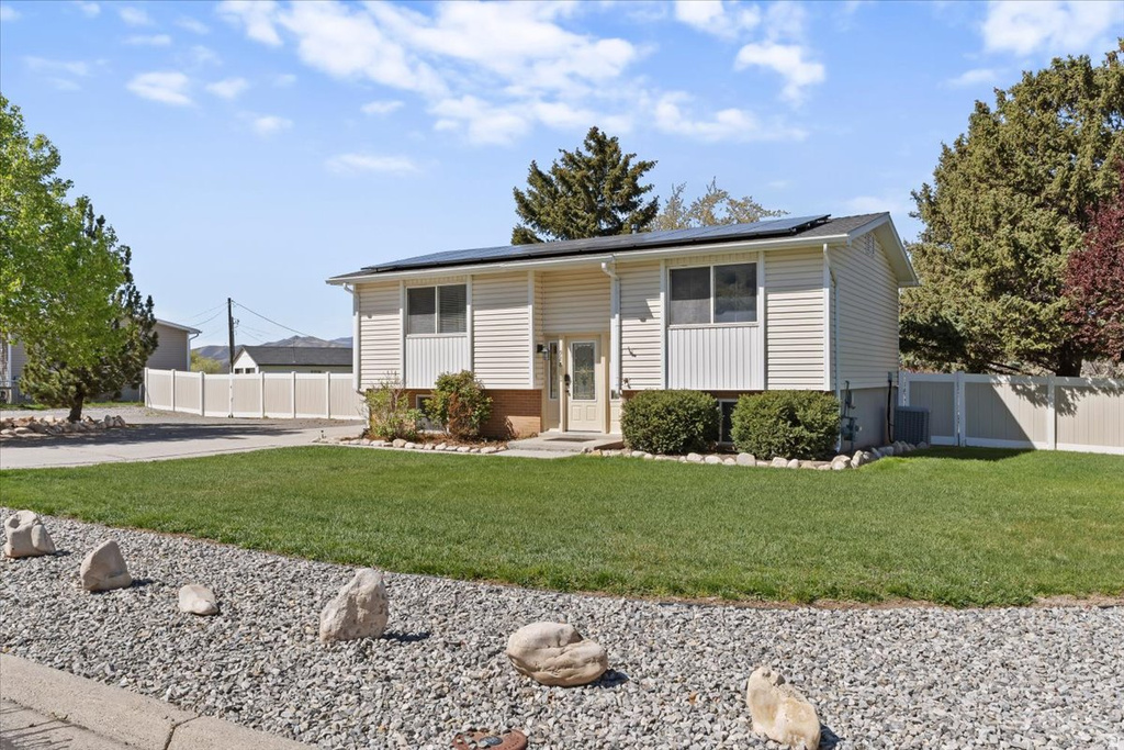 928 SOUTHWEST DR Tooele, UT 84074