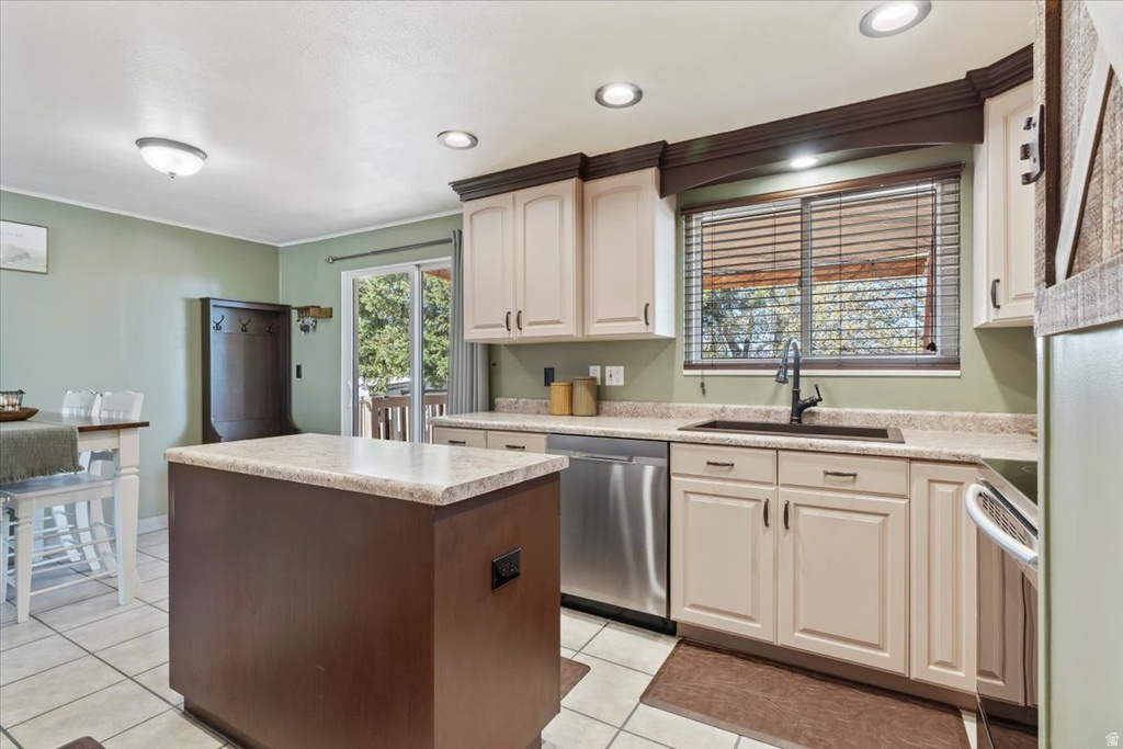 928 SOUTHWEST DR Tooele, UT 84074