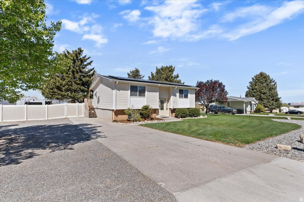 928 SOUTHWEST DR Tooele, UT 84074