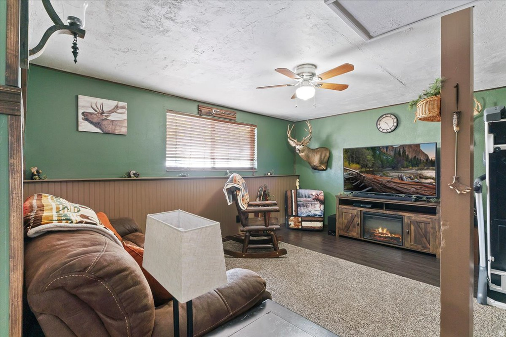 928 SOUTHWEST DR Tooele, UT 84074