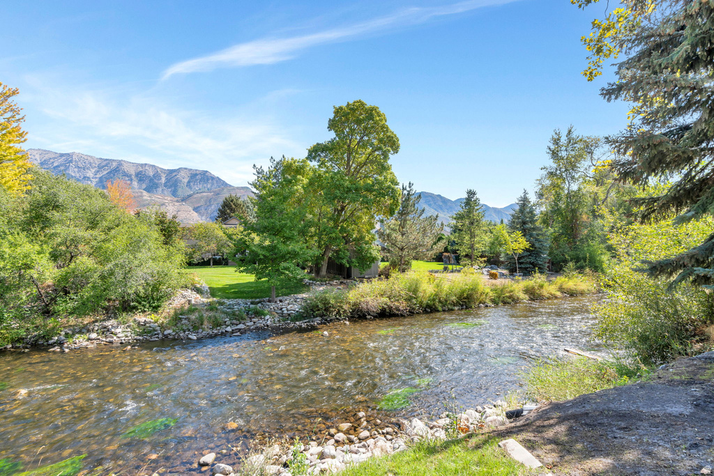 675 S RIVER BREEZE DR Orem, UT 84097